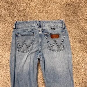 Wrangler Women's Light Blue Boot Cut Jeans 7 34L